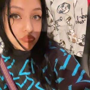 Meet your Posher, Jazmine